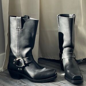 Sold Frye Women's Harness 12R Motorcycle Boot Black silver hardware size 8